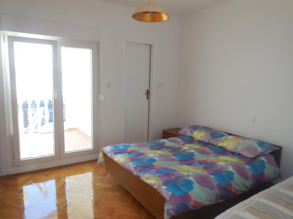 Apartments Veni Up Starigrad Paklenica Exterior foto
